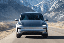 
										Tesla Model Y Long Range AWD full									