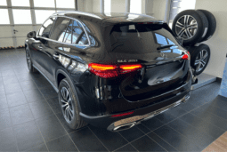 
										Mercedes-Benz GLC 200 4MATIC full									