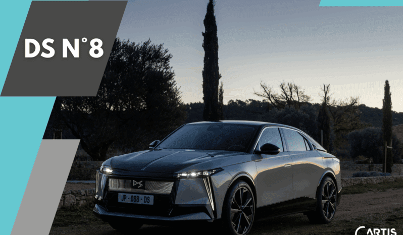
								DS N°8 full									